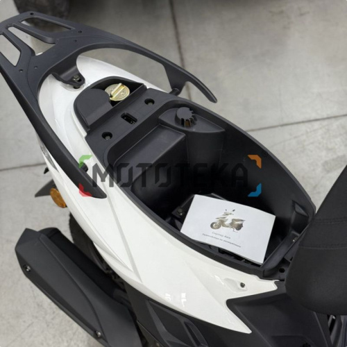 Скутер Мотомир AXIS 49.5 (150) белый фото 2