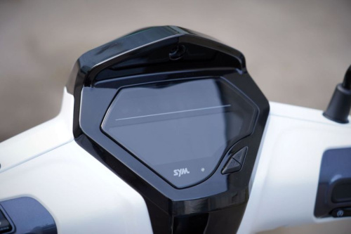 Скутер SYM (Сим) Symphony ST 200 белый с ПТС фото 2