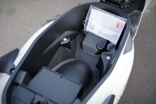 Скутер SYM (Сим) Symphony ST 200 белый с ПТС фото 5