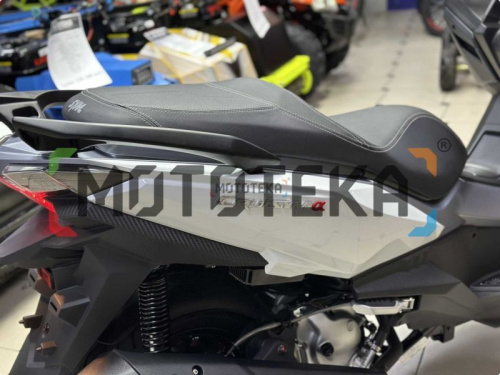 Максискутер SYM (Сим) CRUiSYM a 300 белый с ПТС фото 13